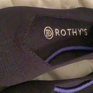 Rothy’s round navy shoe
